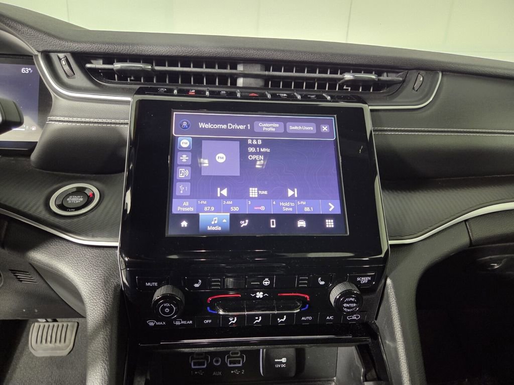 Certified 2023 Jeep Grand Cherokee Altitude image 17