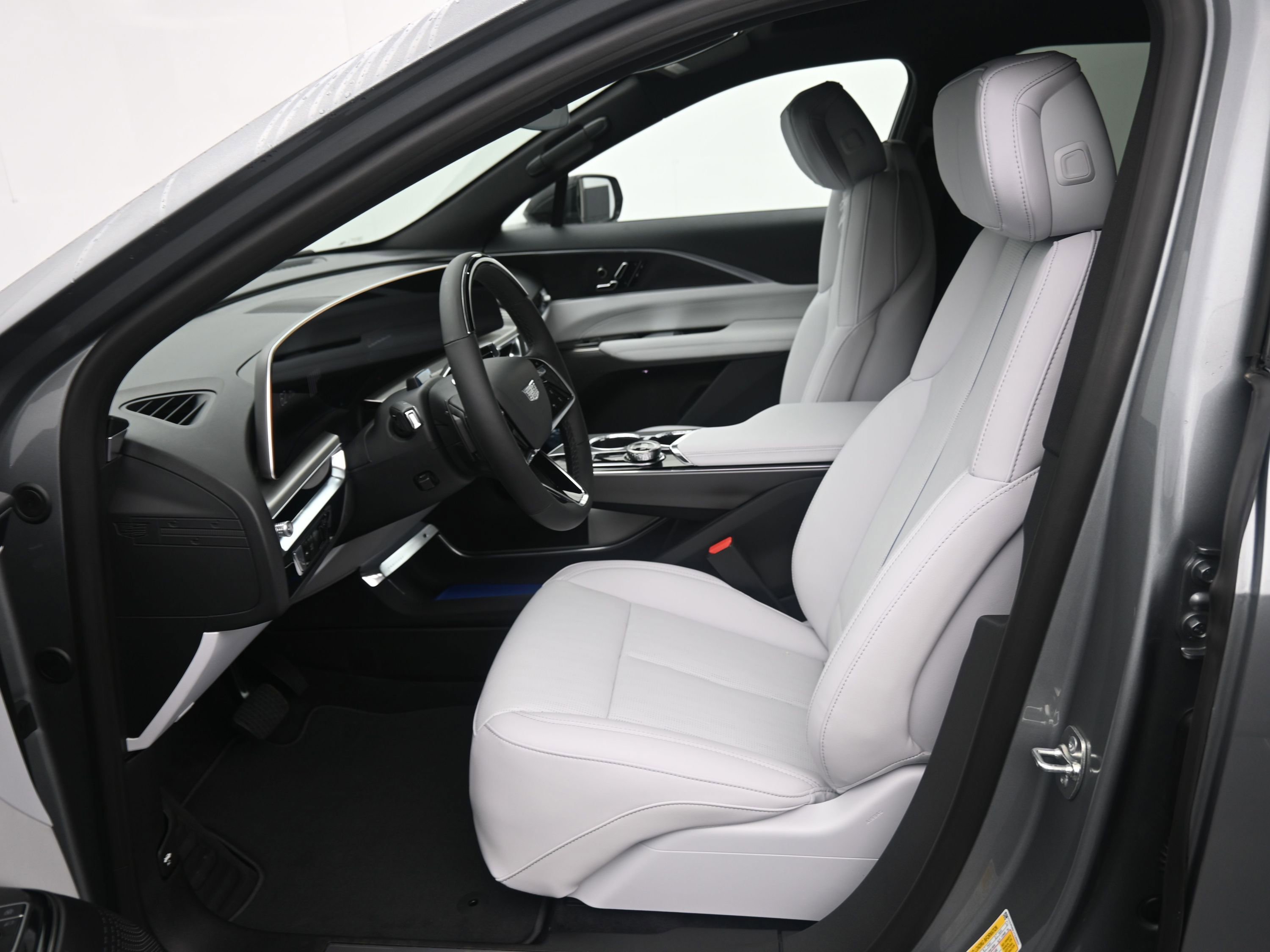 New 2026 Cadillac Lyriq Luxury image 11