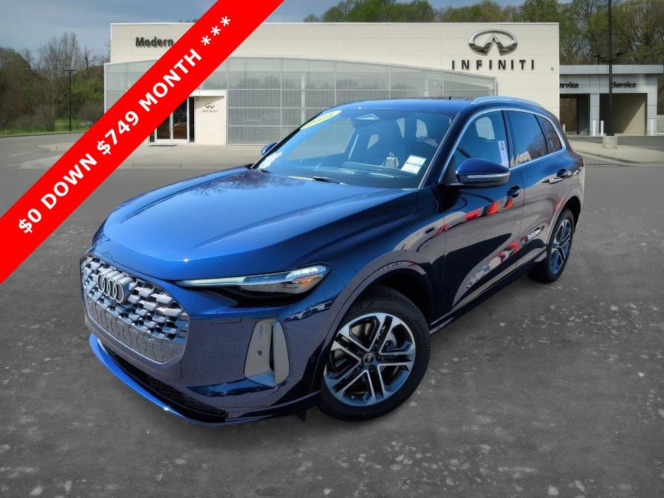 Used 2025 Audi Q5 Premium Plus w/ Premium Plus image 1