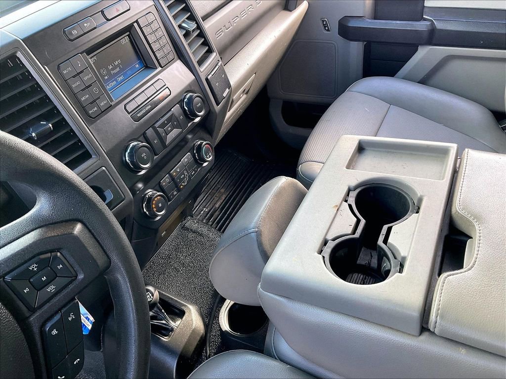 Used 2019 Ford F550 4x4 Regular Cab Super Duty image 15