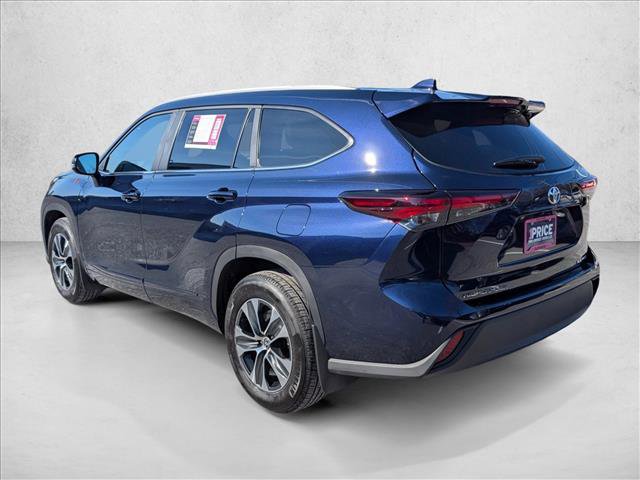Used 2025 Toyota Highlander XLE image 8