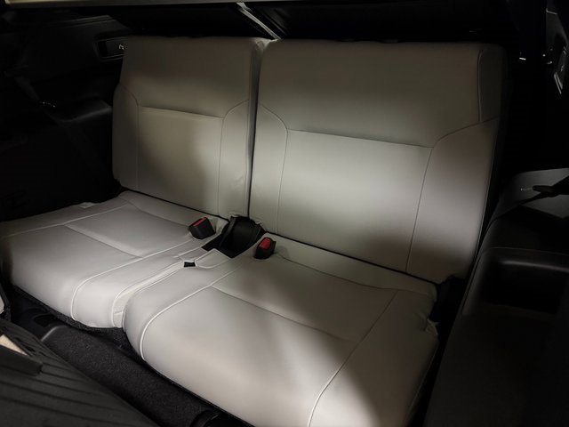 New 2025 Mitsubishi Outlander SEL image 24