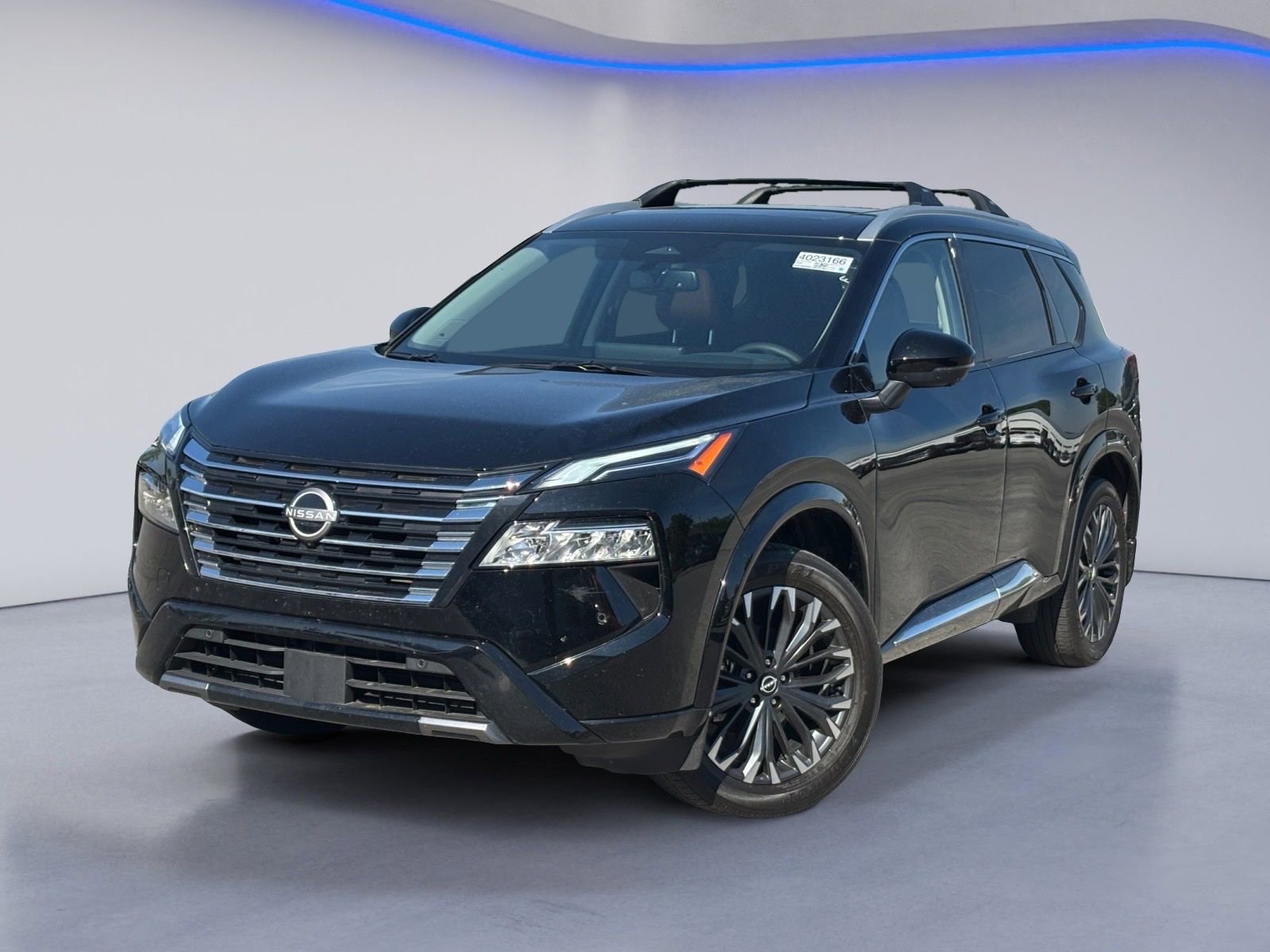 Used 2025 Nissan Rogue Platinum video 2