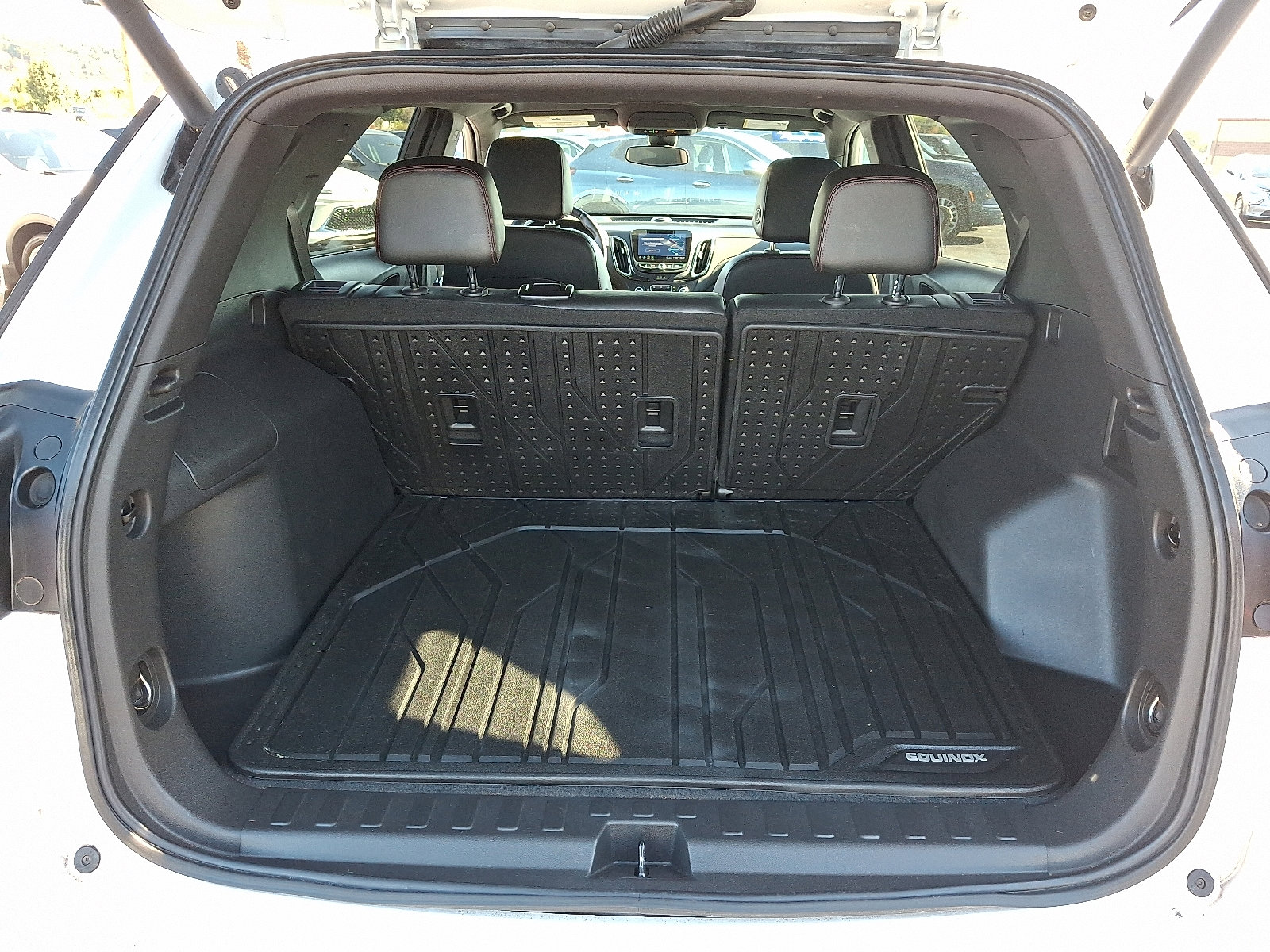 Certified 2022 Chevrolet Equinox RS w/ Infotainment Package image 31