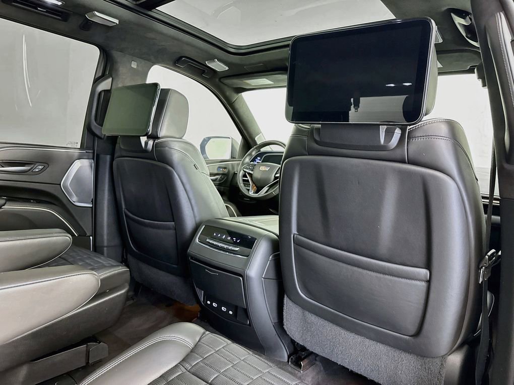 Used 2022 Cadillac Escalade Sport Platinum AWD/4WD image 34
