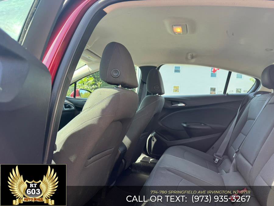 Used 2016 Chevrolet Cruze LT w/ Convenience Package image 8