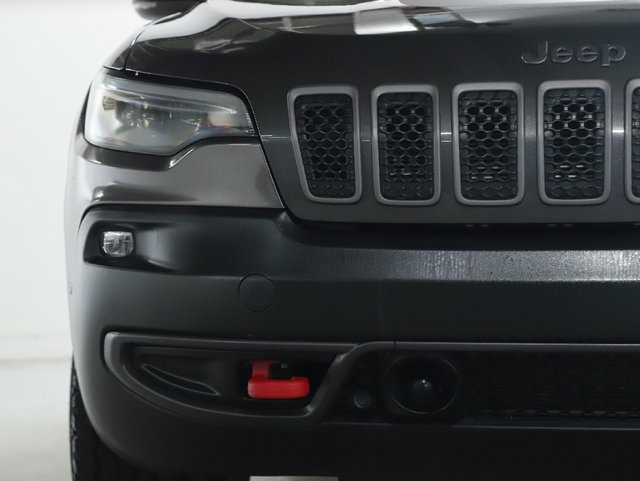 Used 2022 Jeep Cherokee Trailhawk w/ Comfort/Convenience Group AWD/4WD image 6