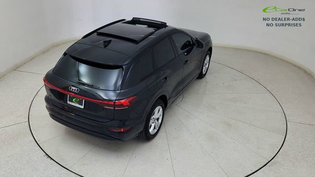 Used 2025 Audi Q6 e-tron Premium w/ Convenience Package RWD image 78