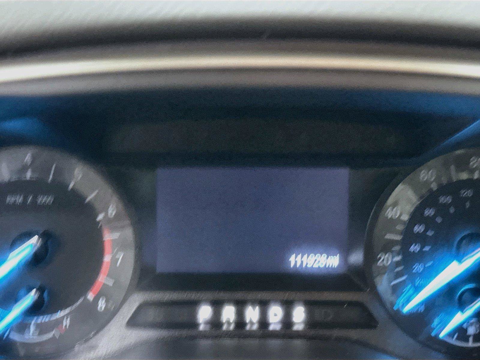 Used 2014 Ford Fusion SE FWD image 3
