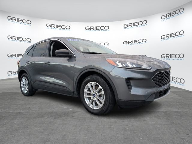 Certified 2022 Ford Escape SE FWD image 1