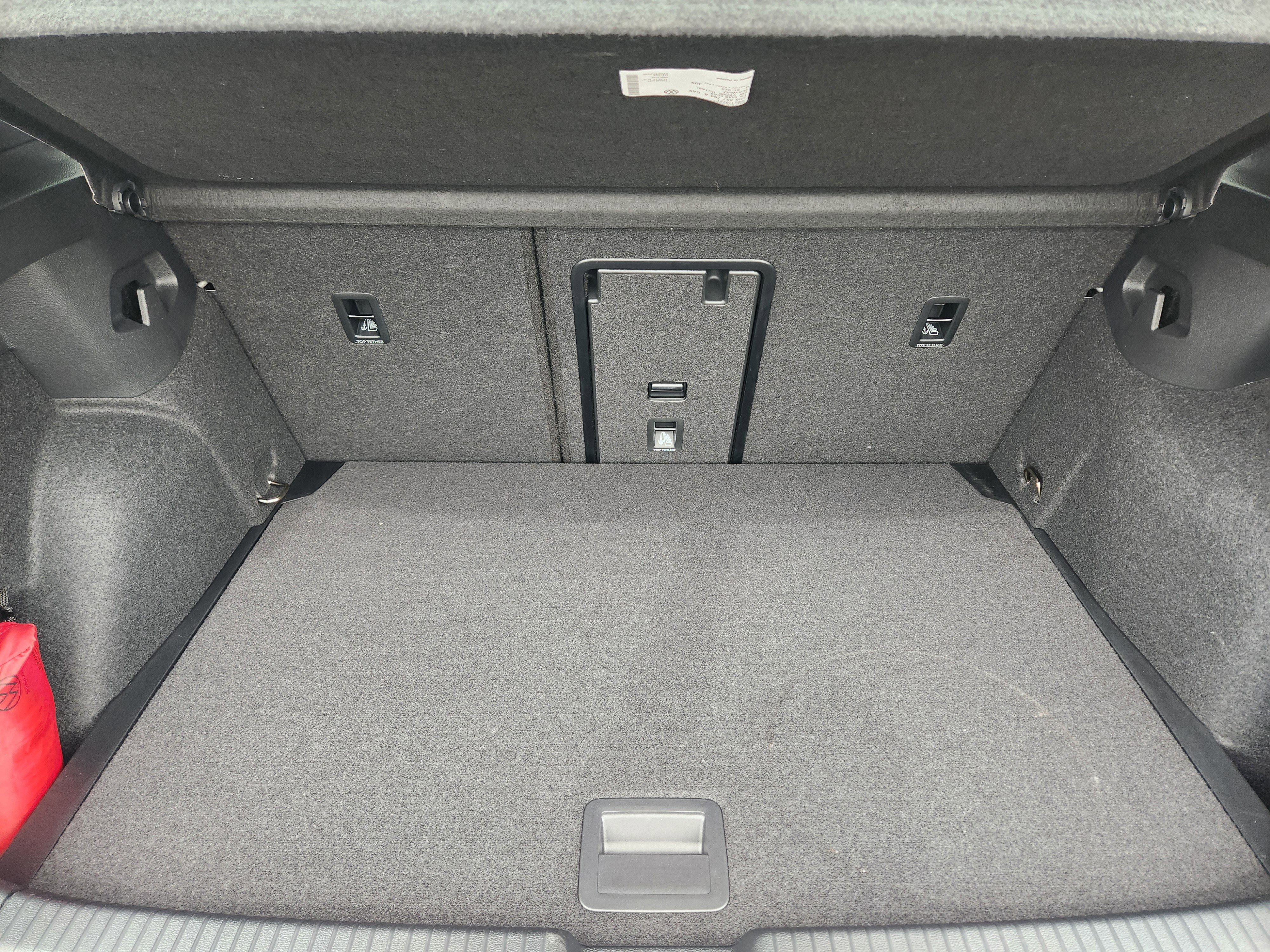 New 2025 Volkswagen Golf SE image 24