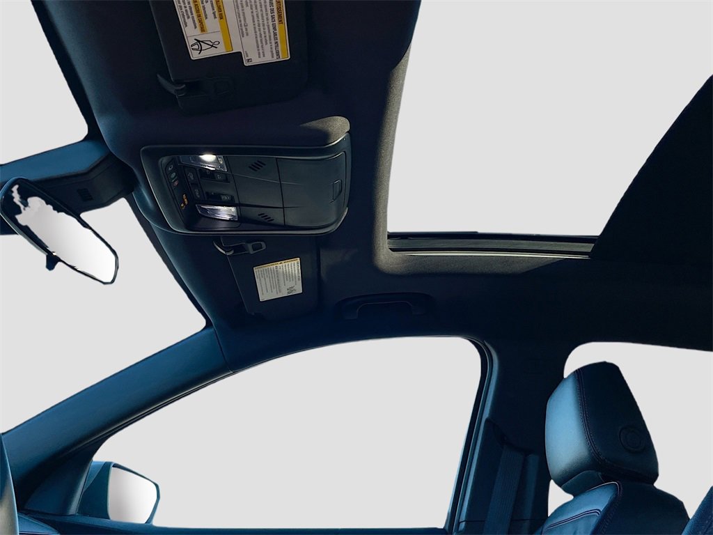 Used 2024 Chevrolet Equinox RS w/ RS Leather Package image 20