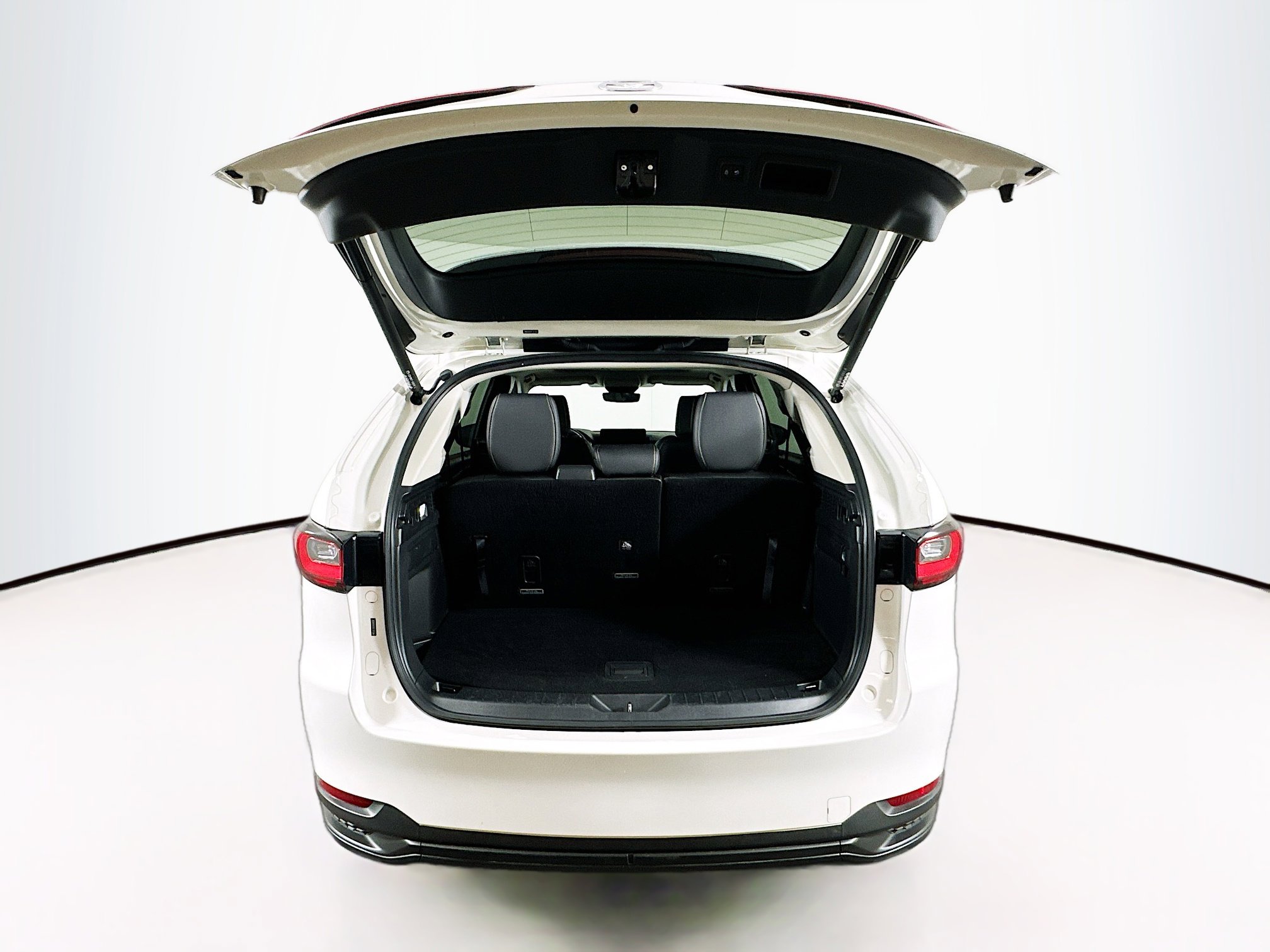 Used 2024 MAZDA CX-90 Plug-In Hybrid w/ Preferred image 30