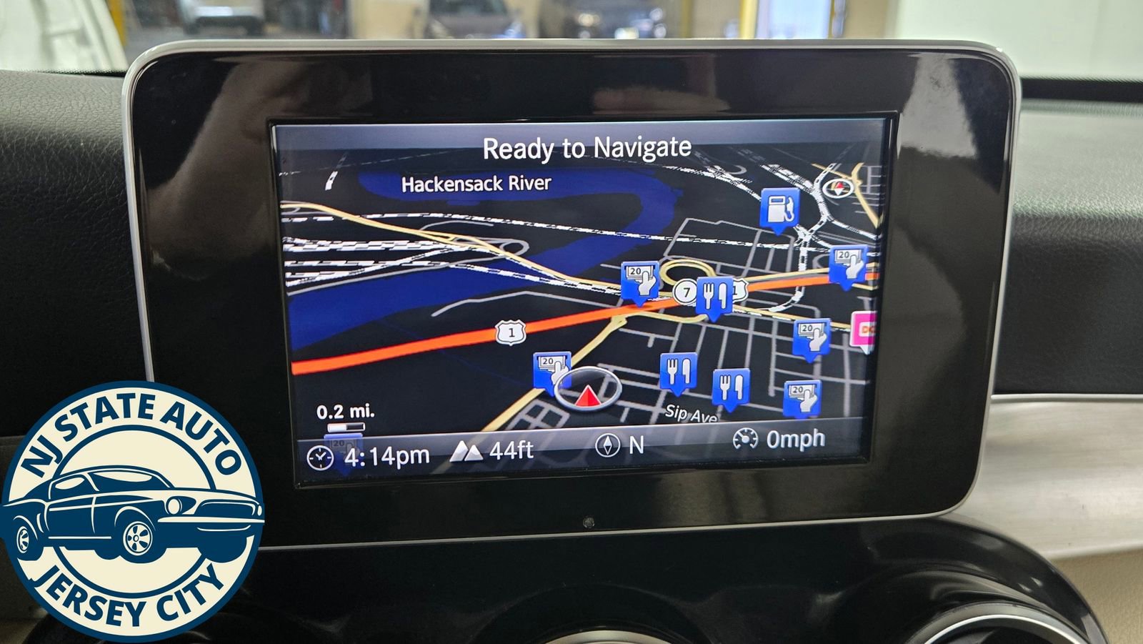 Used 2018 Mercedes-Benz C 300 4MATIC Sedan w/ Premium Package image 15