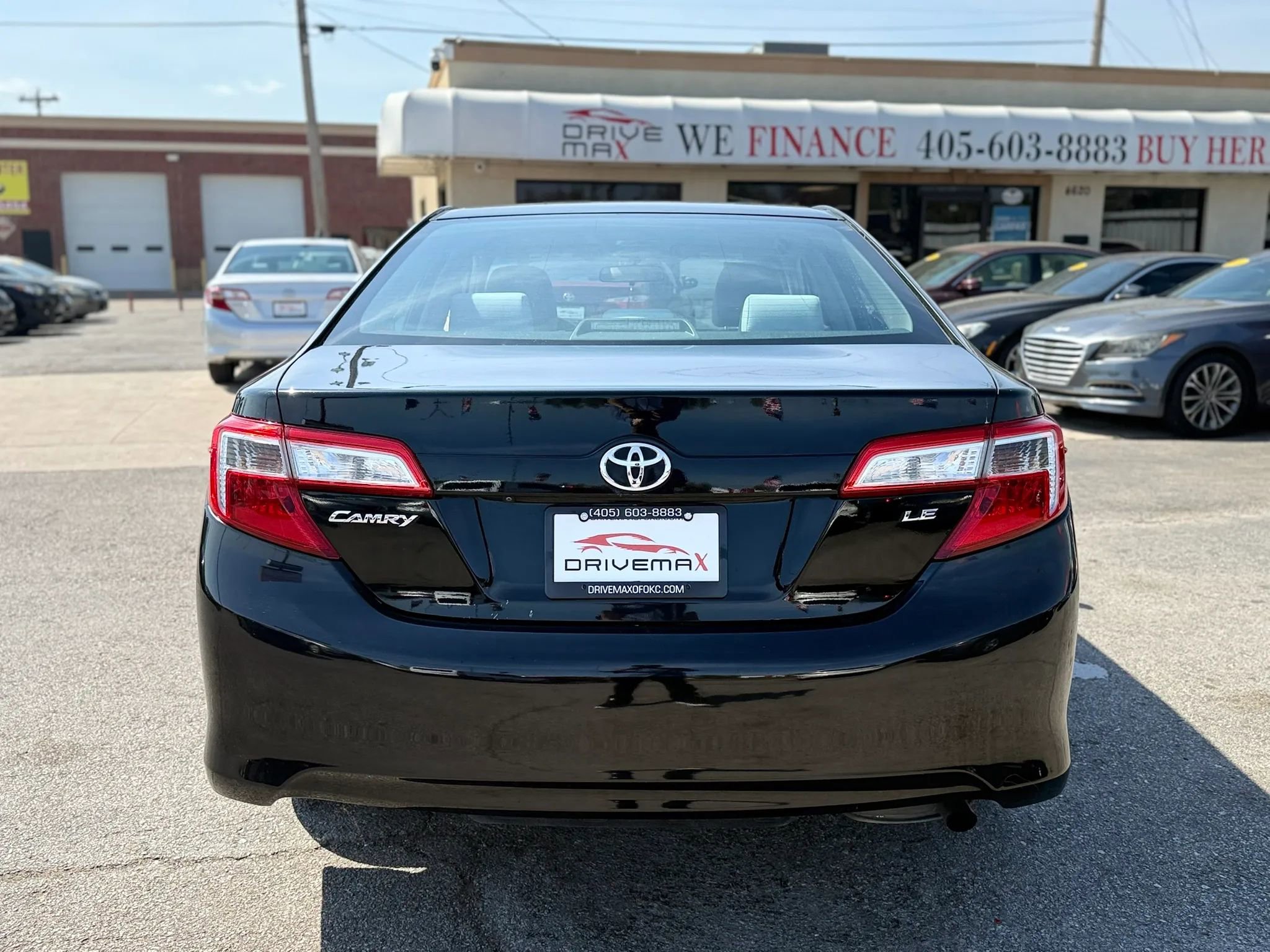 Used 2014 Toyota Camry LE image 6