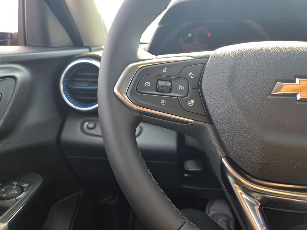 New 2026 Chevrolet Trax LT image 24