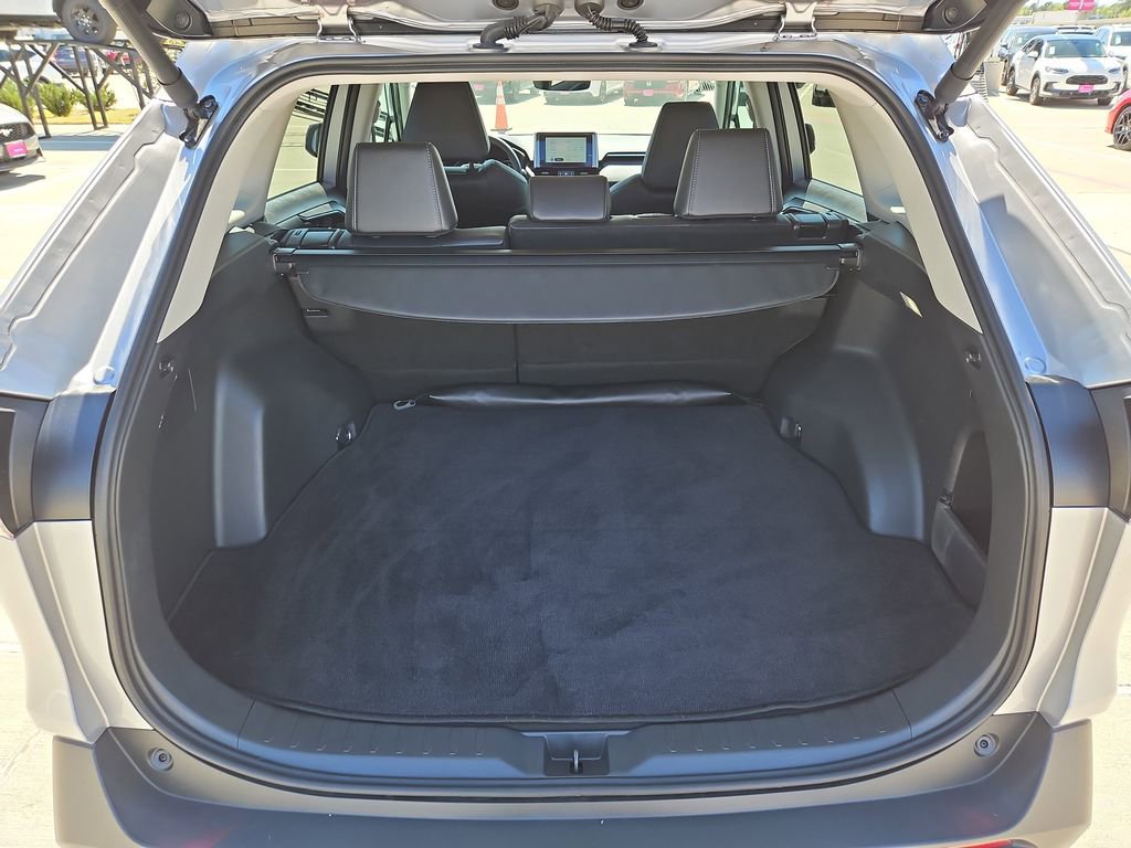 Used 2024 Toyota RAV4 XLE Premium image 19
