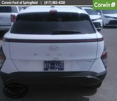 Used 2025 Hyundai Kona SEL image 3