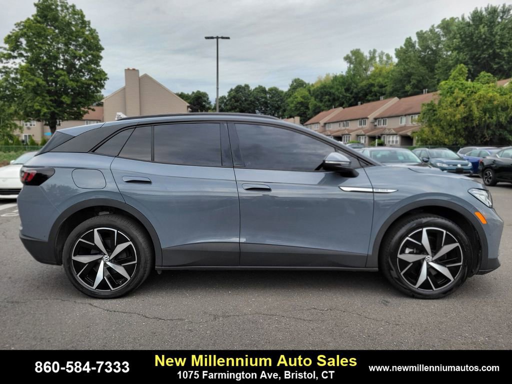 Used 2024 Volkswagen ID.4 Pro S AWD/4WD image 6