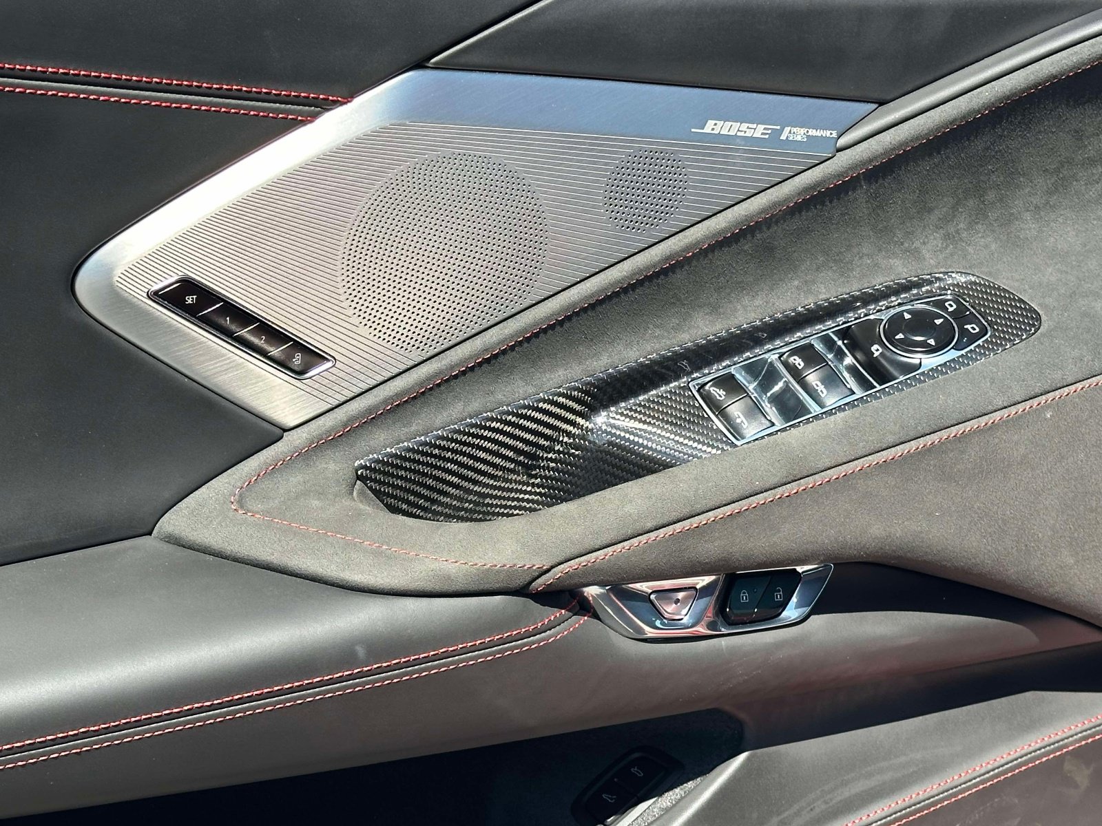Used 2022 Chevrolet Corvette Stingray Premium Conv w/ Z51 Performance Package RWD image 21