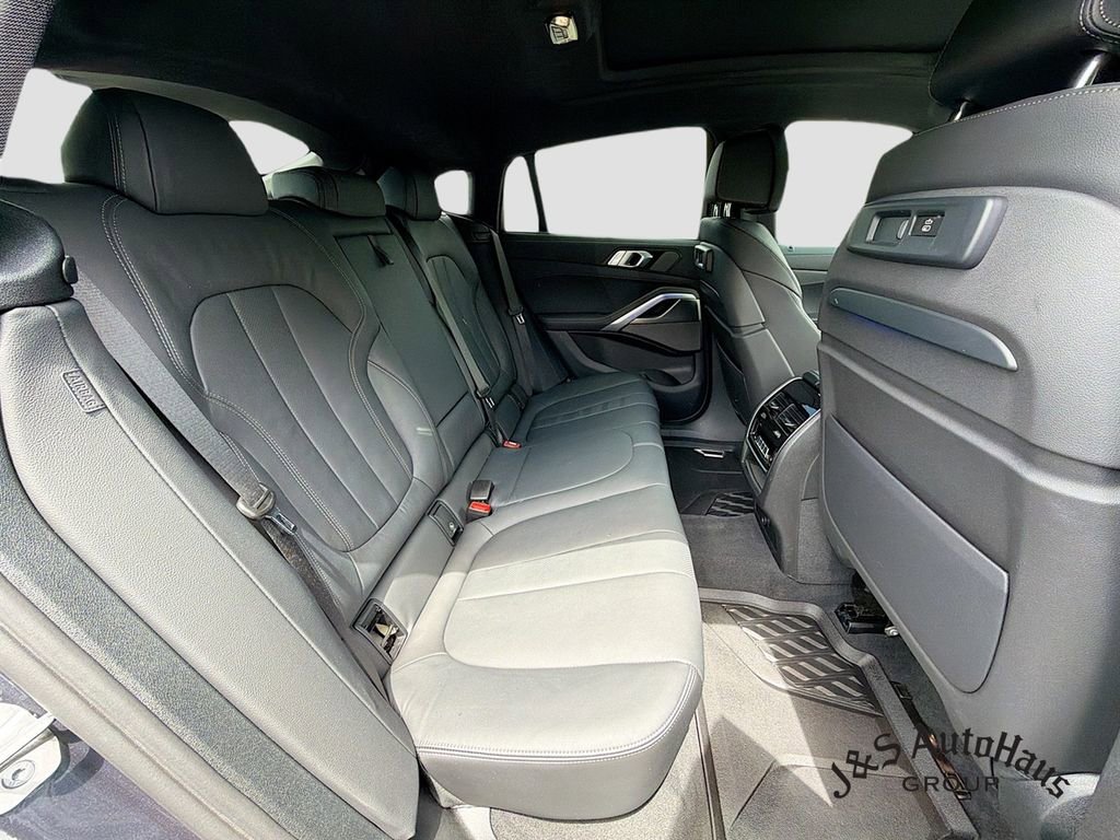 Used 2021 BMW X6 M50i w/ Executive Package AWD/4WD image 33