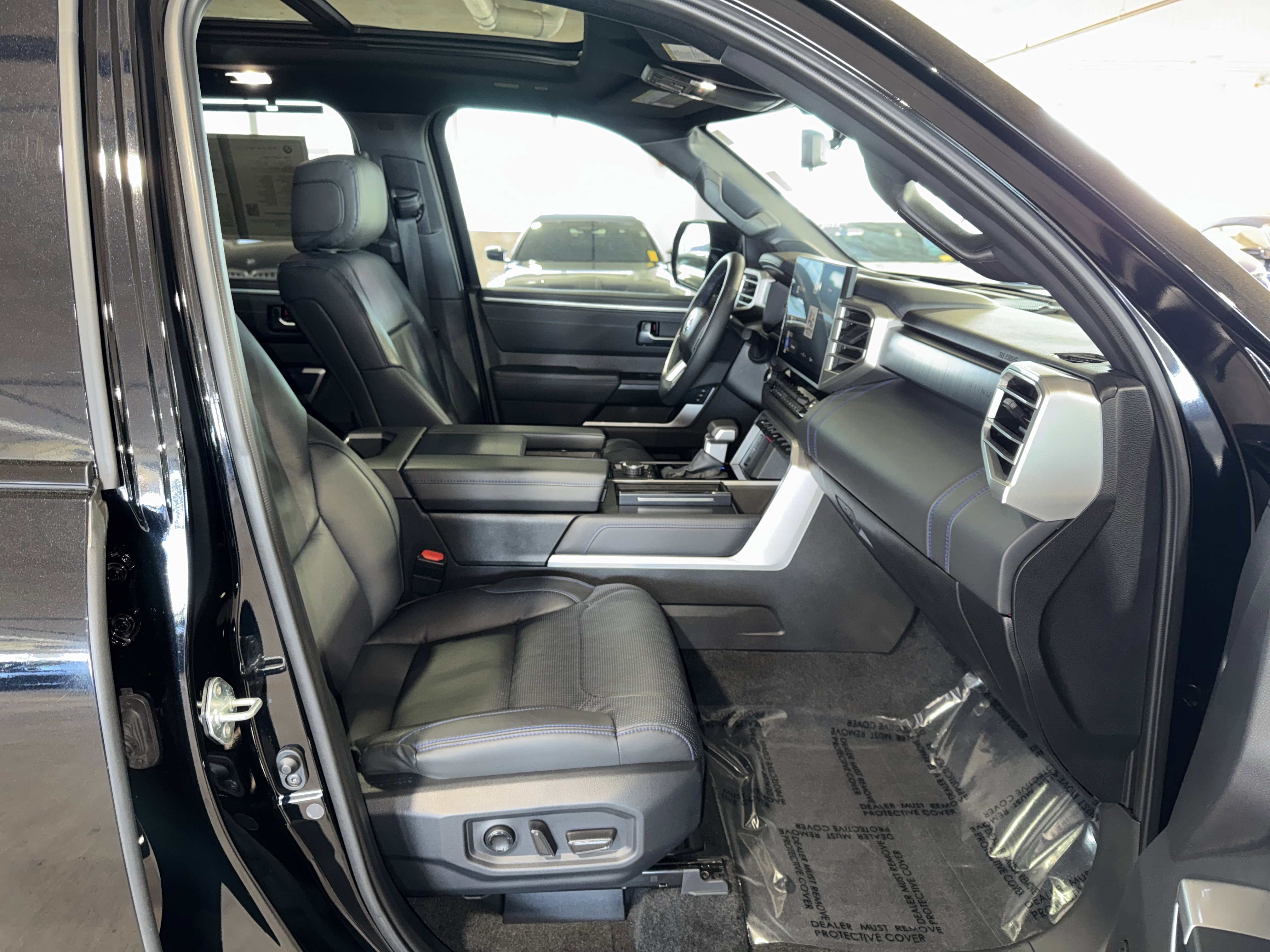 Used 2025 Toyota Sequoia Platinum image 10