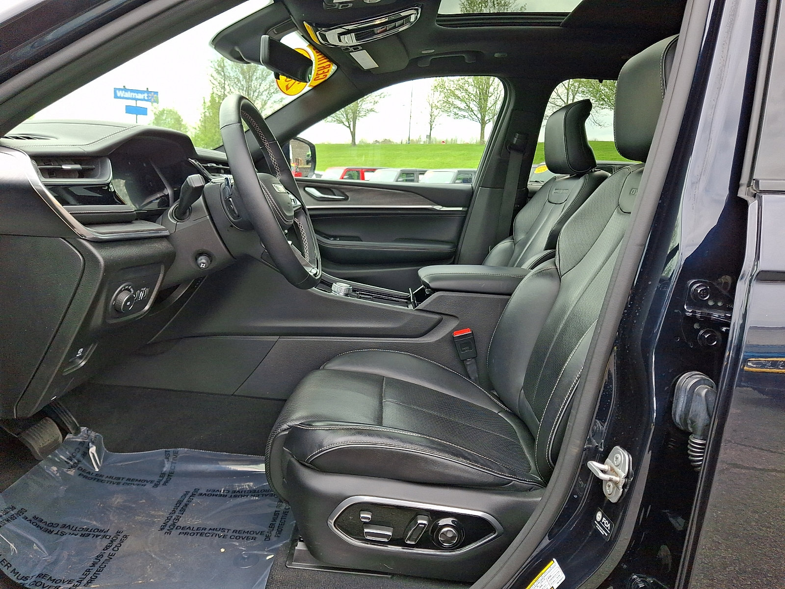 Certified 2023 Jeep Grand Cherokee L Overland w/ Advanced Protech Group III AWD/4WD image 13
