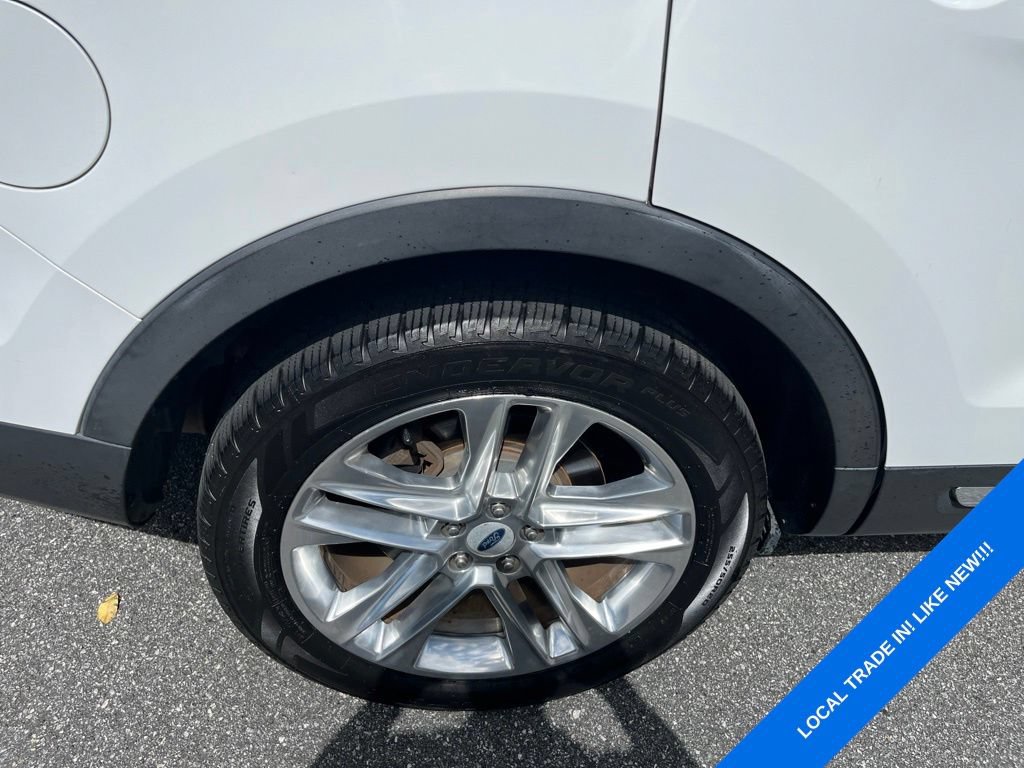 Used 2016 Ford Explorer XLT w/ Equipment Group 202A FWD image 24