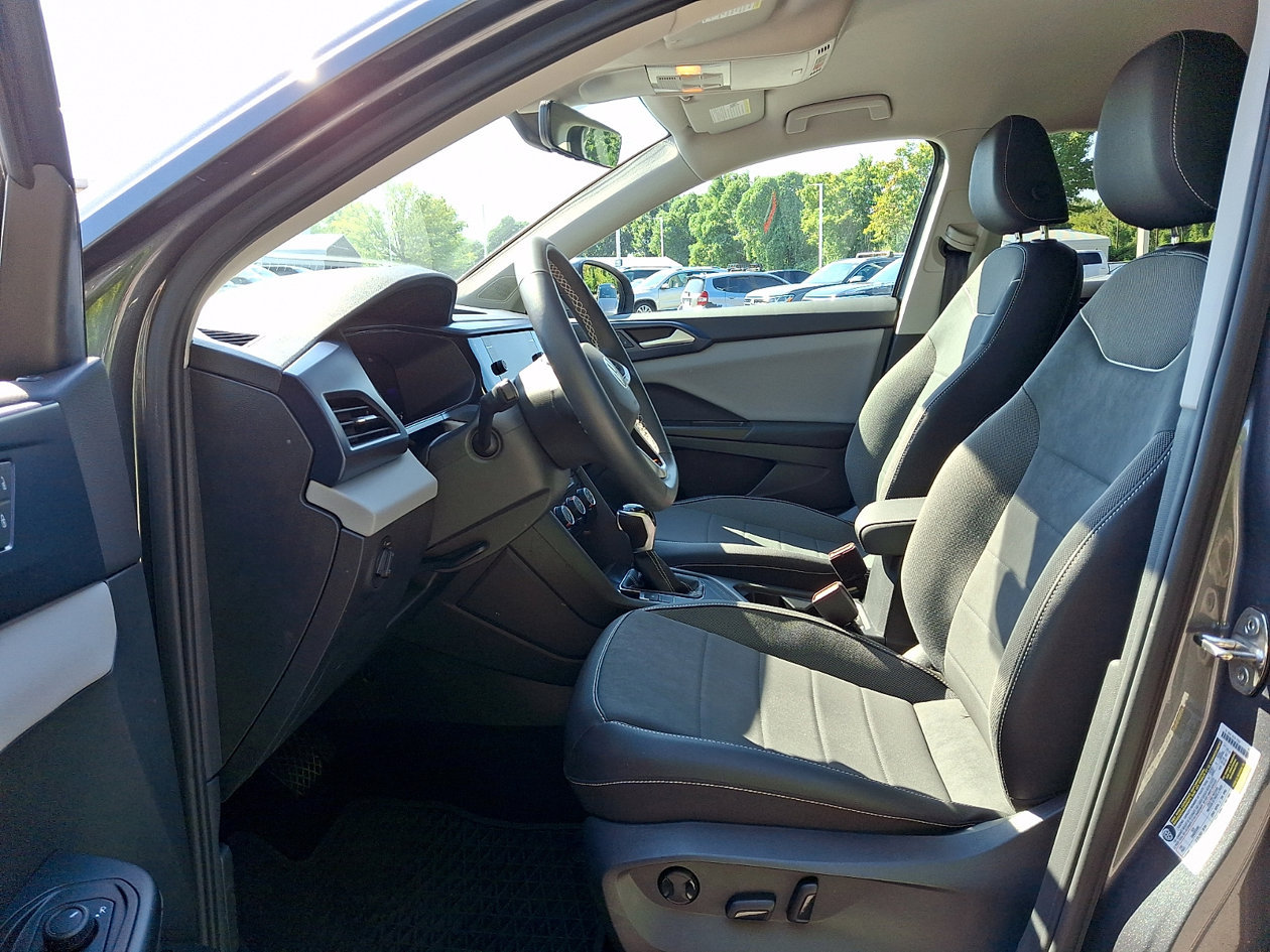 Certified 2023 Volkswagen Taos SE FWD image 13