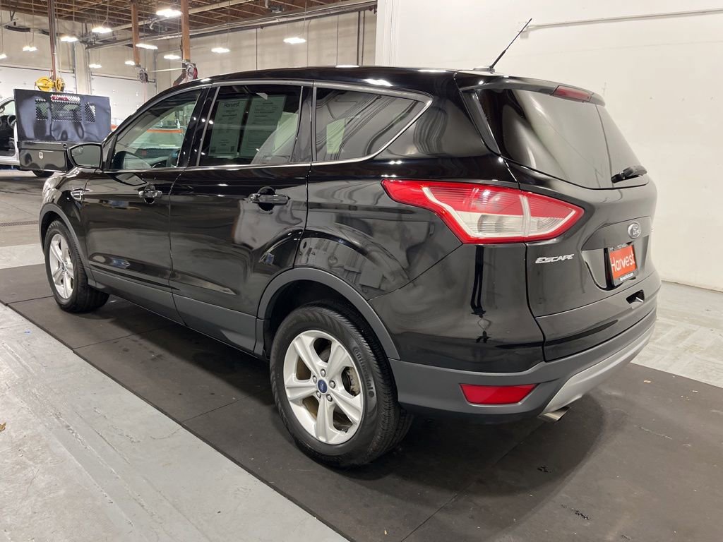 Used 2016 Ford Escape SE image 5