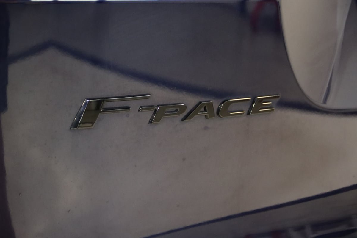 Used 2021 Jaguar F-PACE R-Dynamic S AWD/4WD image 10