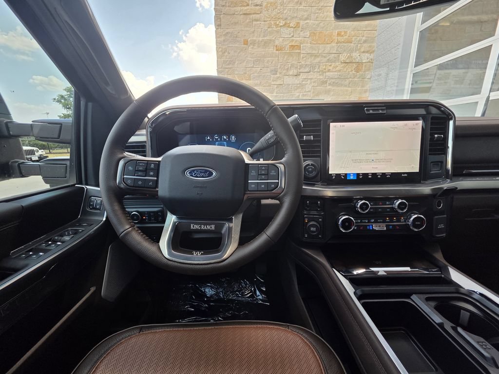 New 2026 Ford F250 King Ranch w/ FX4 Off-Road Package AWD/4WD image 8