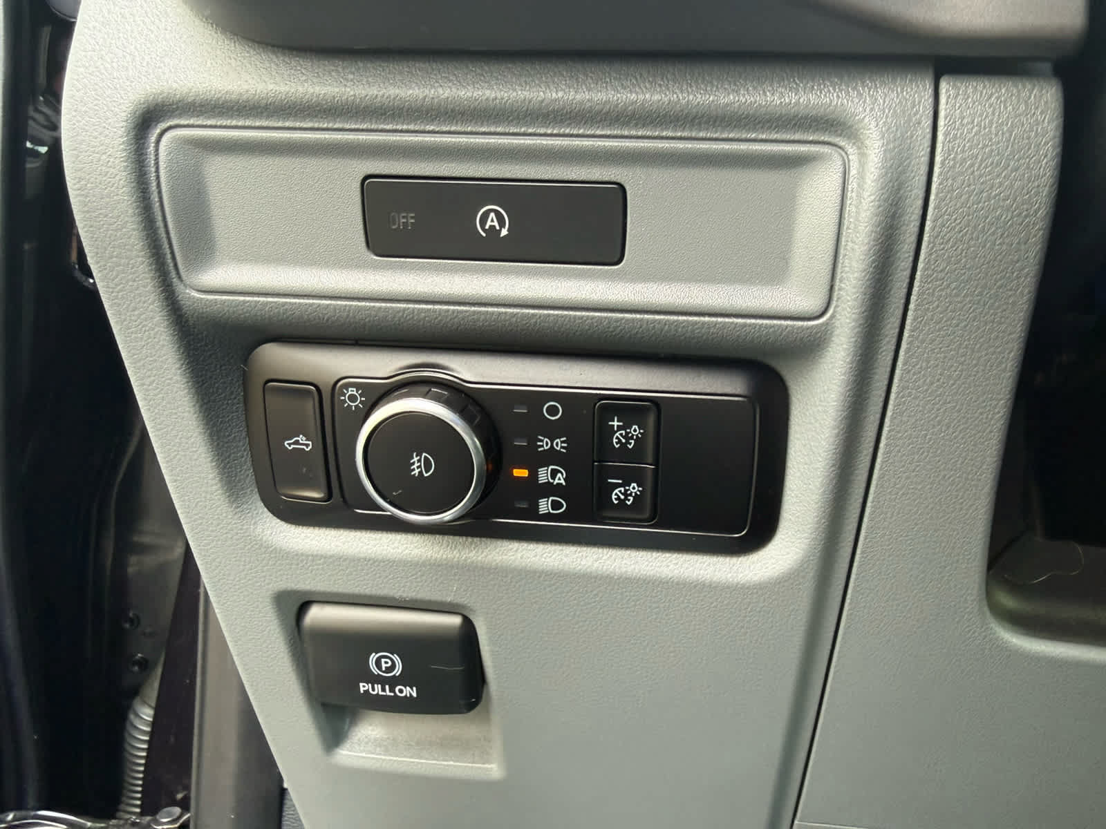 Used 2025 Ford F150 XLT w/ Equipment Group 301A Standard AWD/4WD image 12