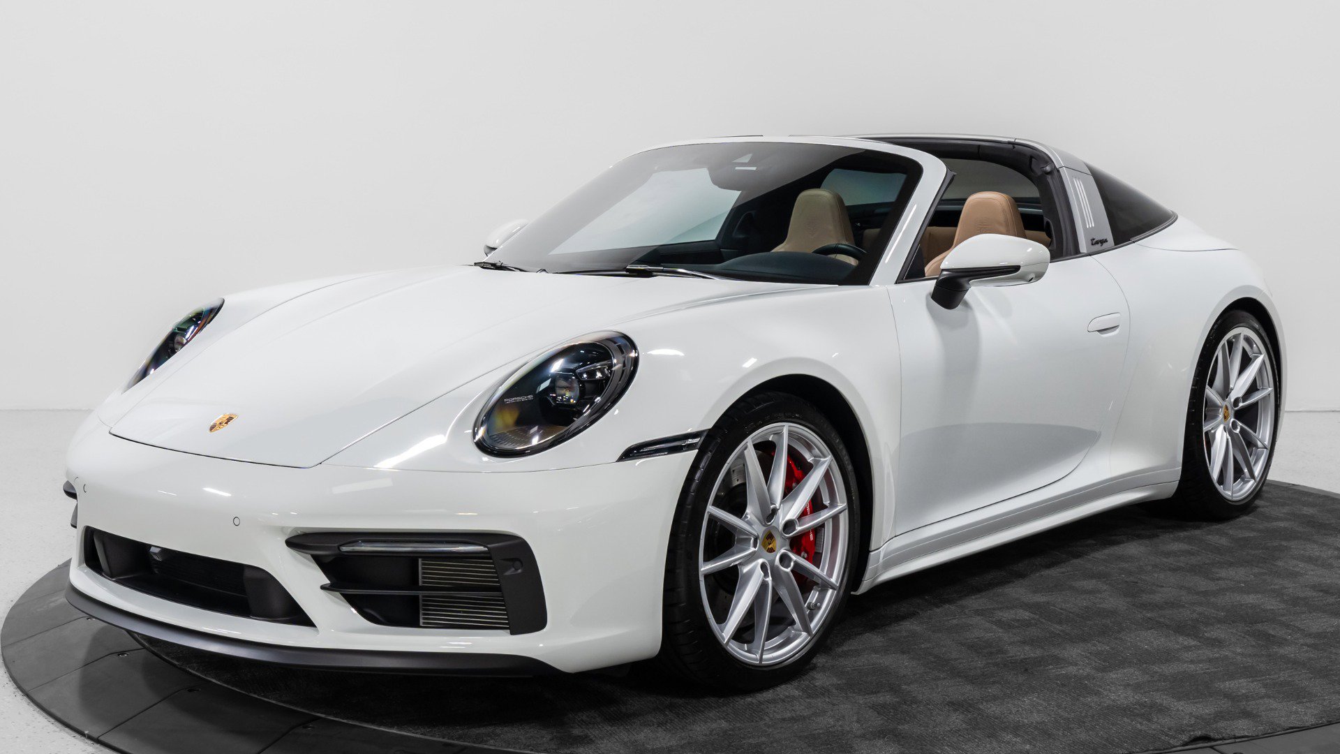 Used 2024 Porsche 911 Targa 4 GTS image 2