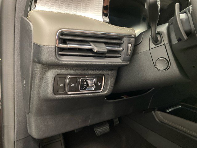 New 2024 Lincoln Corsair AWD w/ Equipment Group 101A image 18