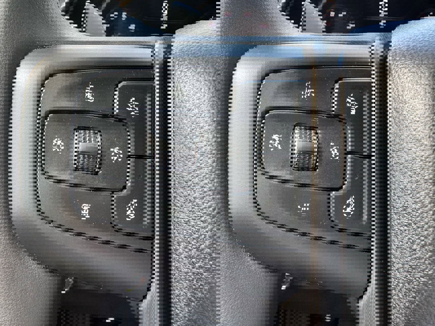 Used 2024 GMC Sierra 1500 AT4 w/ AT4 Premium Package image 18