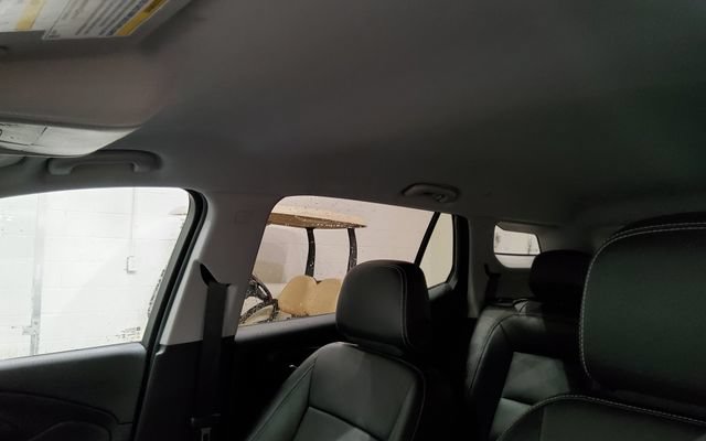 Used 2024 GMC Terrain SLT AWD/4WD image 16