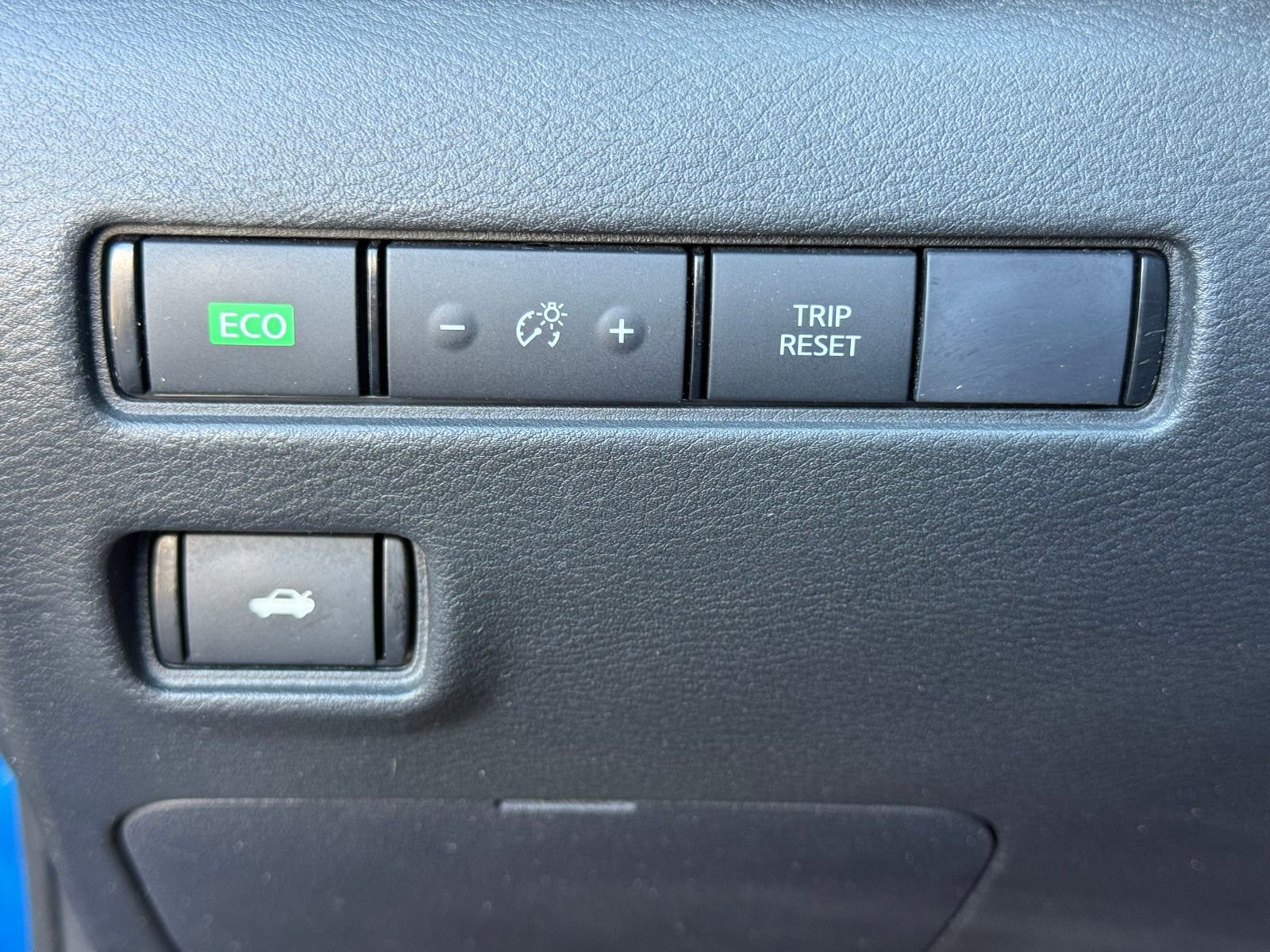 Used 2020 Nissan Sentra SV image 33