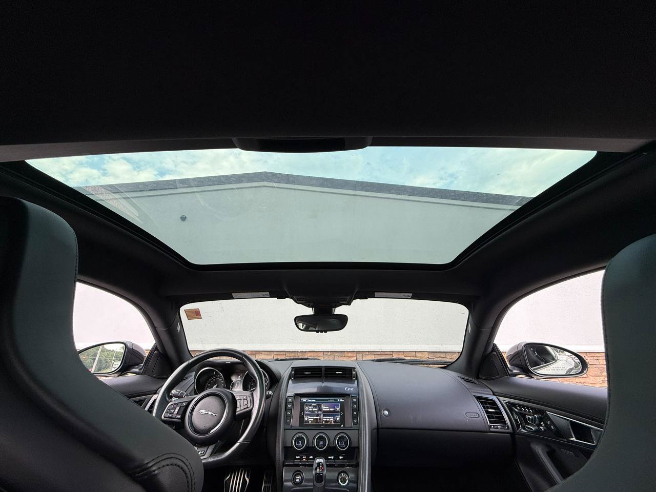Used 2016 Jaguar F-TYPE R AWD/4WD image 32