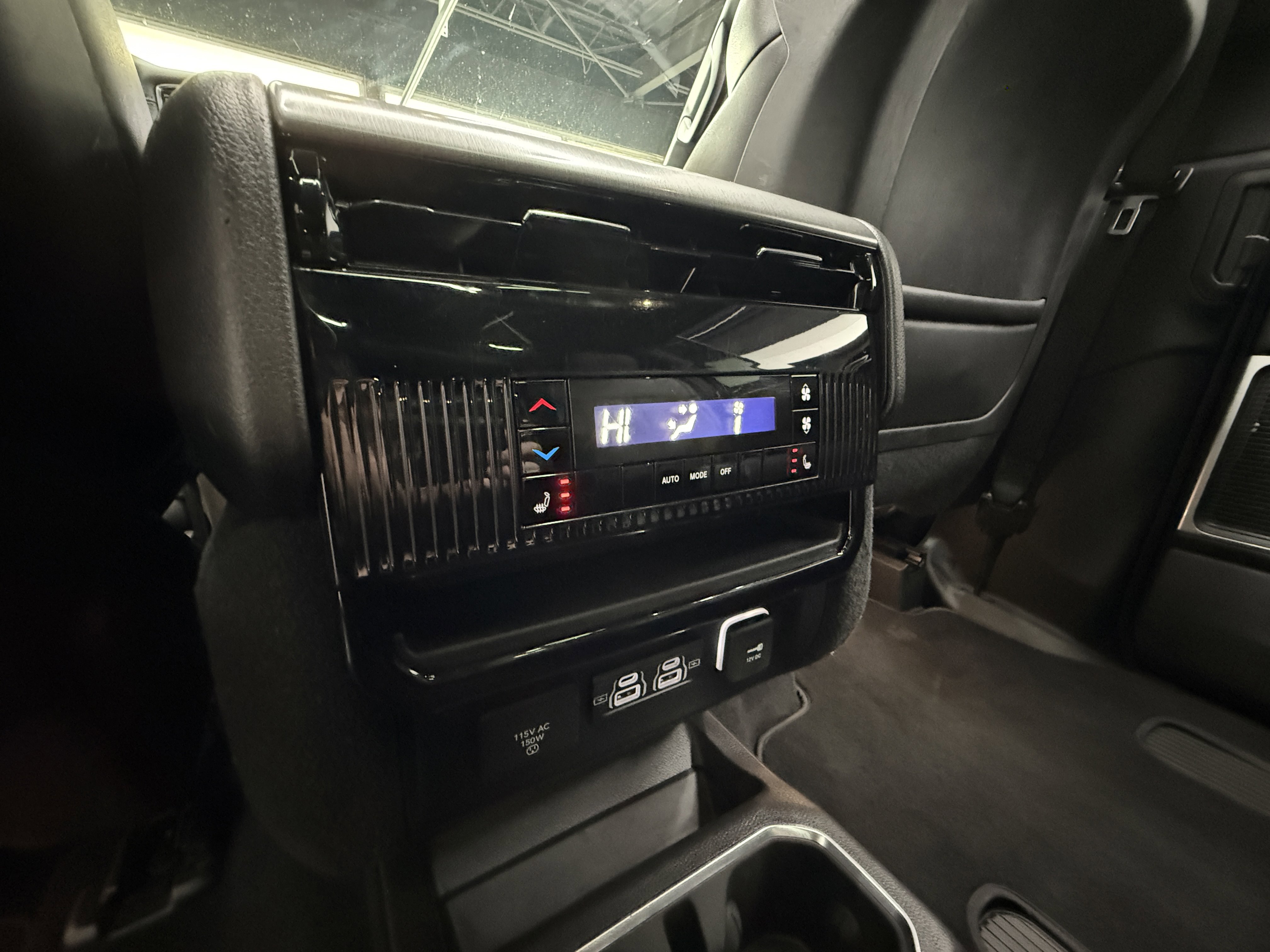 Used 2023 Jeep Wagoneer Series II AWD/4WD image 25