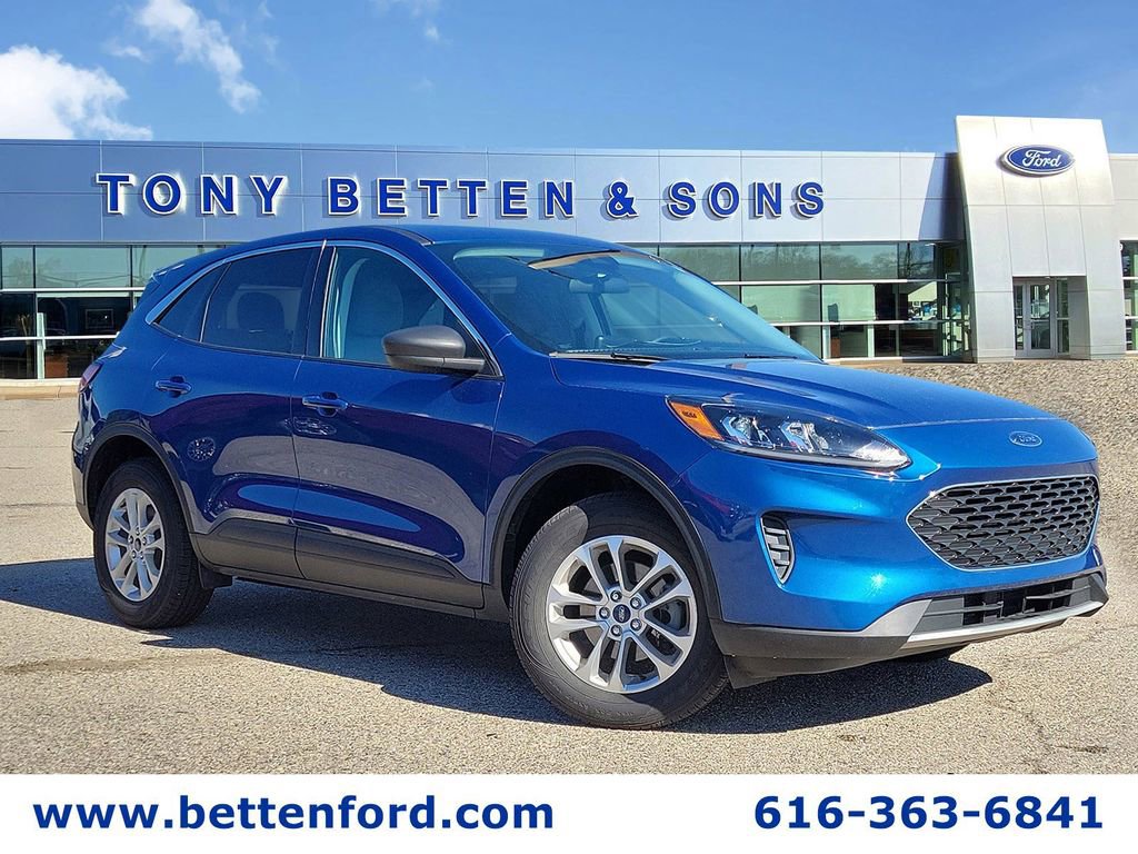 Certified 2022 Ford Escape SE w/ Convenience Package AWD/4WD image 1