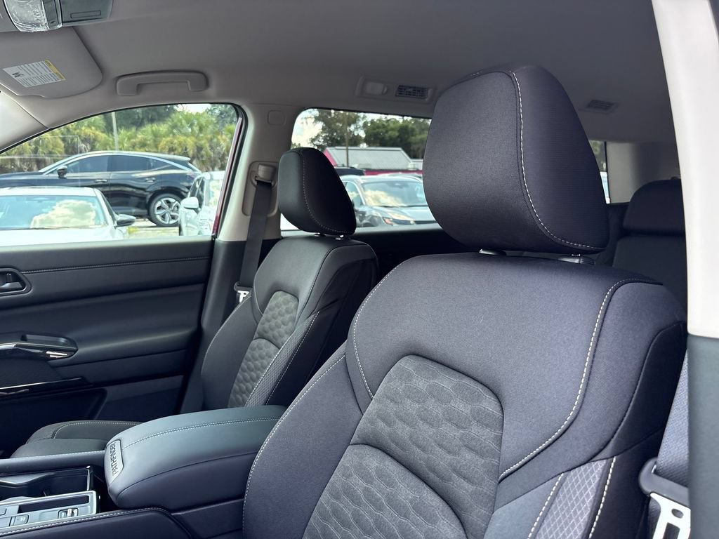 New 2026 Nissan Pathfinder SV FWD image 4