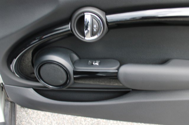 Used 2019 MINI Cooper Convertible FWD image 15