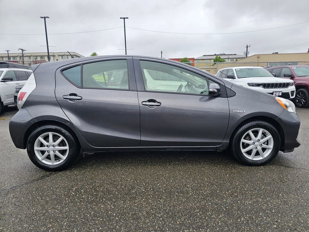 Used 2014 Toyota Prius C Three FWD image 7