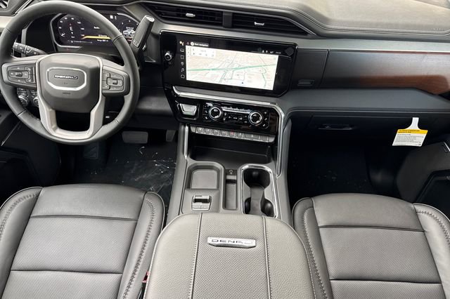 New 2026 GMC Sierra 2500 Denali w/ Denali Reserve Package image 15