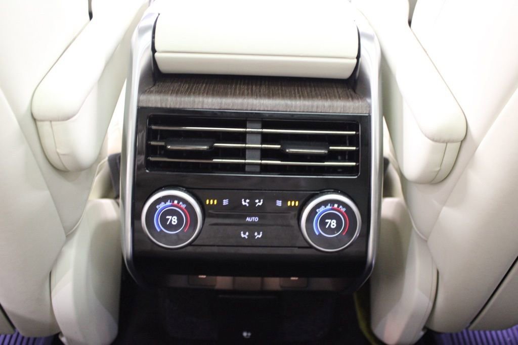 Used 2023 Land Rover Range Rover SE image 40