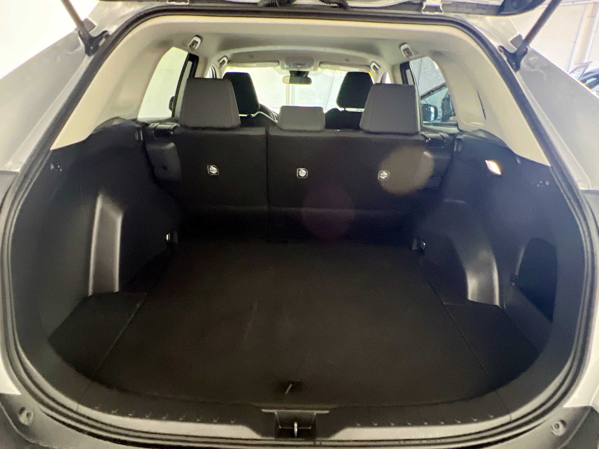Used 2025 Toyota RAV4 LE FWD image 30