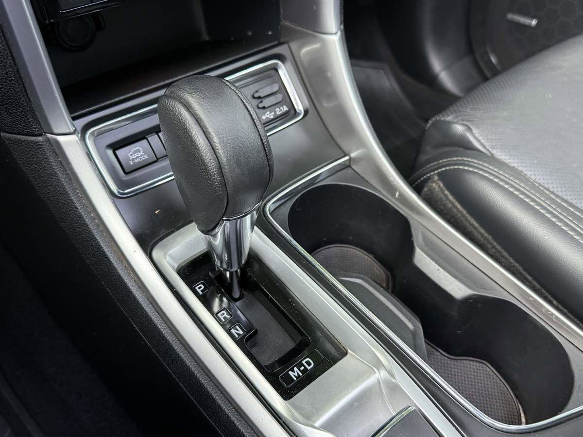 Used 2020 Subaru Ascent Limited w/ Technology Package image 11