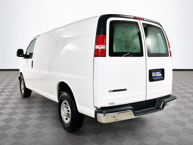 Used 2024 Chevrolet Express 2500 w/ Driver Convenience Package image 5