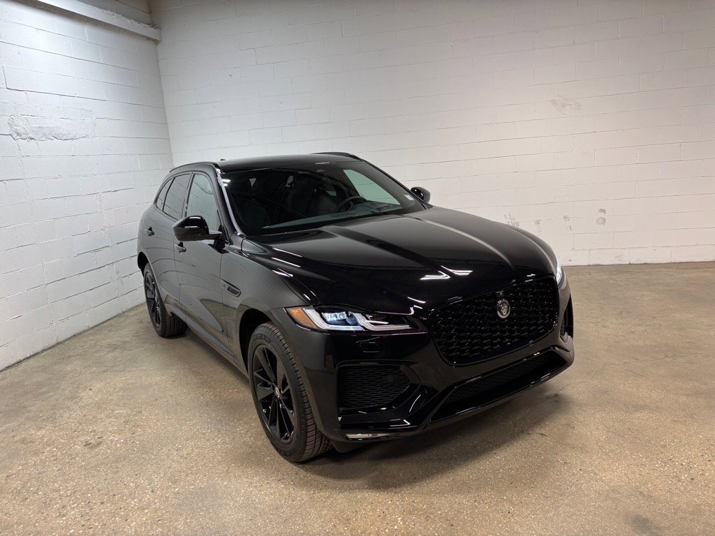 New 2026 Jaguar F-PACE R-Dynamic S image 4
